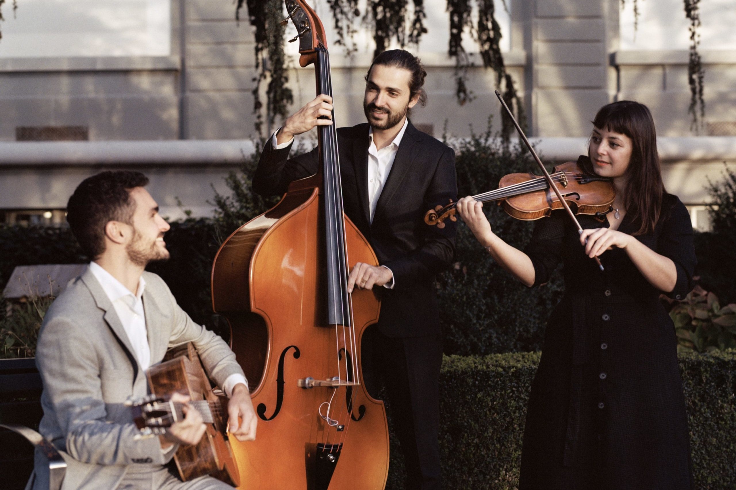Bastien Montal Jazz Manouche Trio Lausanne Suisse